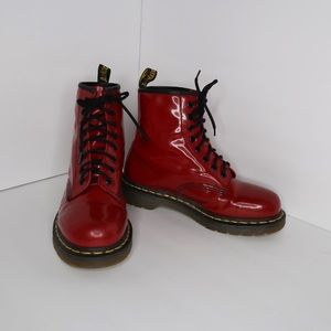 RED DR. MARTINS SIZE 8 PATENT LEATHER BOOTS